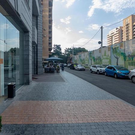 Apartment In Yerevan,Centre,New Building,Buzand Street 17 Exterior photo